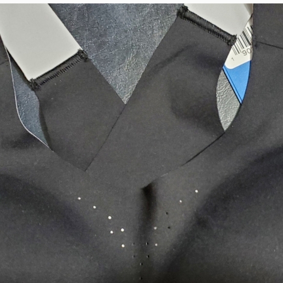 Brooks Run Bra - Dare Crossback - Picture 2 of 8